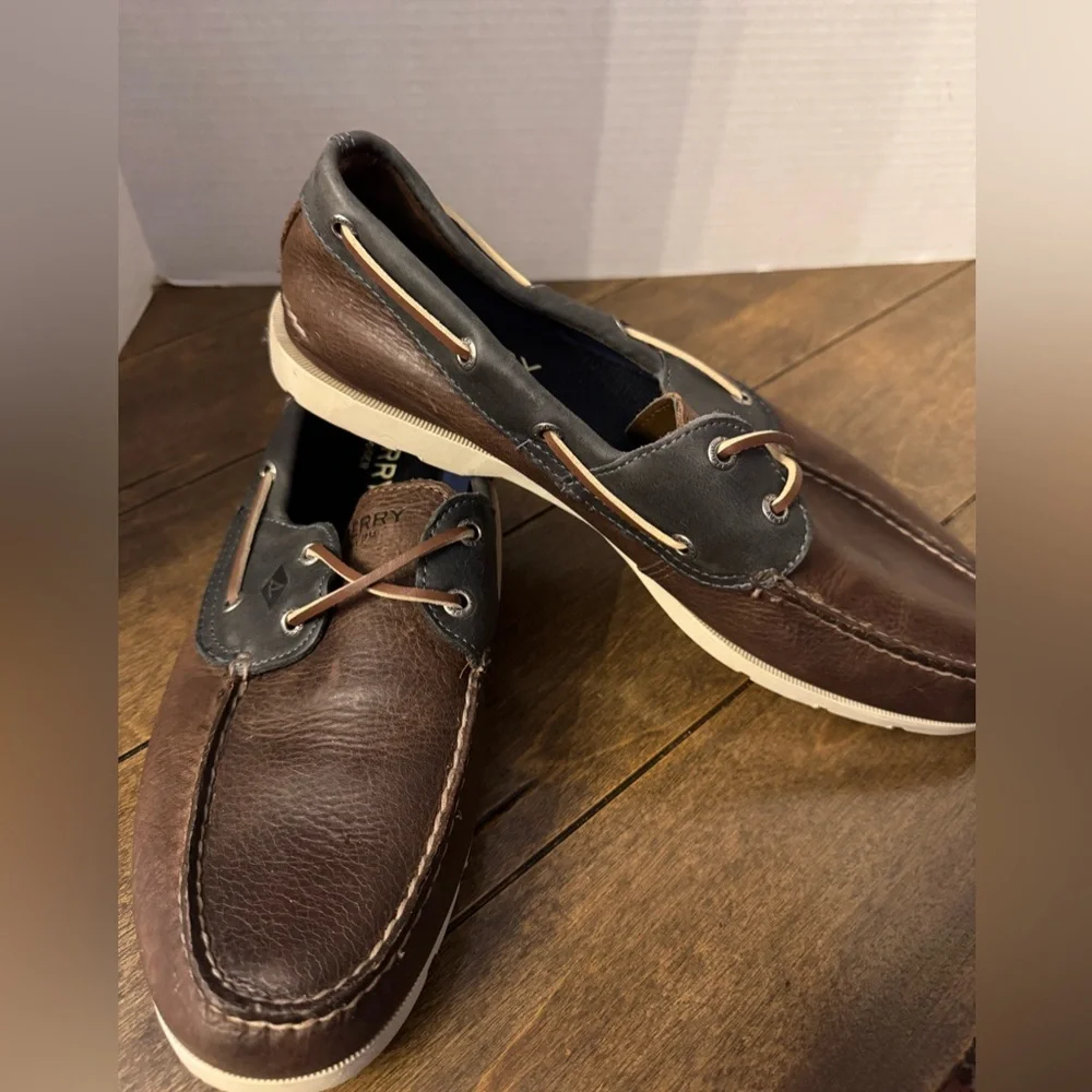 Sperry Men's Two-Tone Leather Boat Shoes